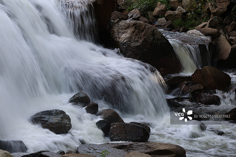 吉林太平沟，瀑布，深林，小路，休闲，避暑，图片素材