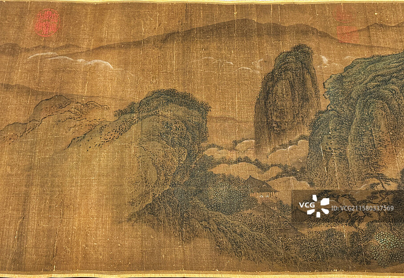 浙江嘉兴博物馆“天籁回响”特展展出辽宁省博物馆藏清仿关仝大岭晴云图卷图片素材