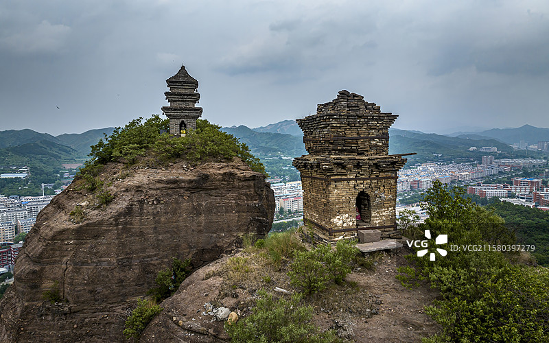 河北省承德市双滦区双塔山双塔图片素材
