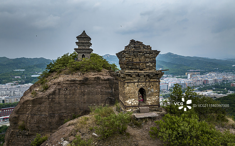 河北省承德市双滦区双塔山双塔图片素材