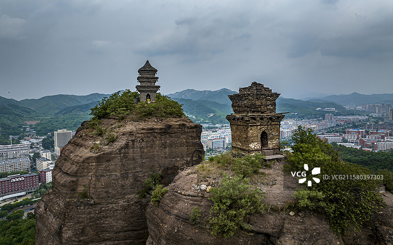 河北省承德市双滦区双塔山双塔图片素材