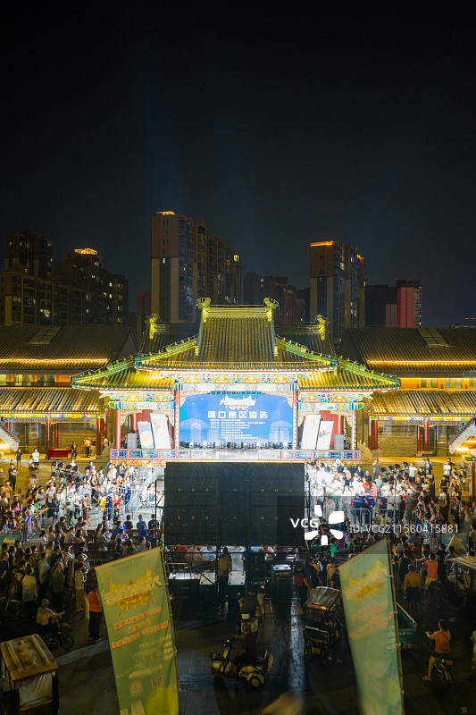 河南周口 中州路 关帝庙广场 戏台 cctv 央视 天籁最强音 歌唱比赛 周口区海选图片素材