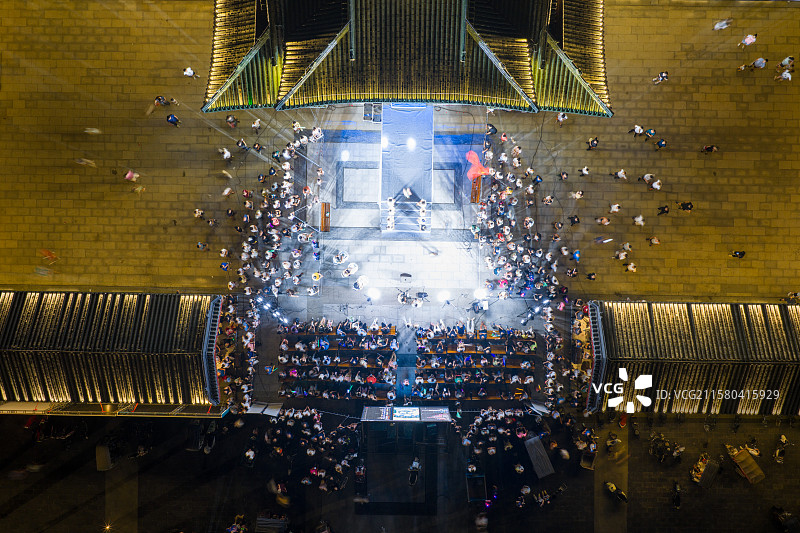 河南周口 中州路 关帝庙广场 戏台 cctv 央视 天籁最强音 歌唱比赛 周口区海选图片素材