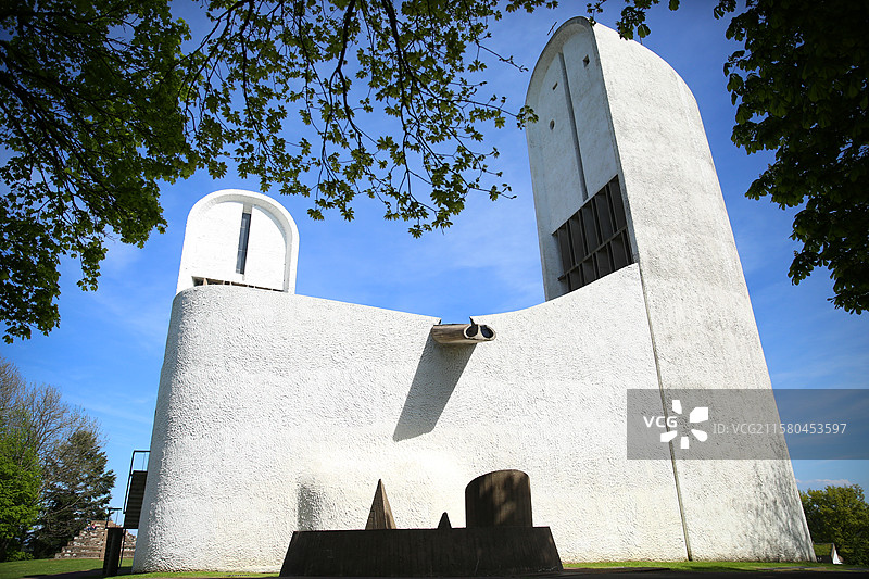 勒·柯布西耶法国朗香教堂：光与自然的耳朵图片素材