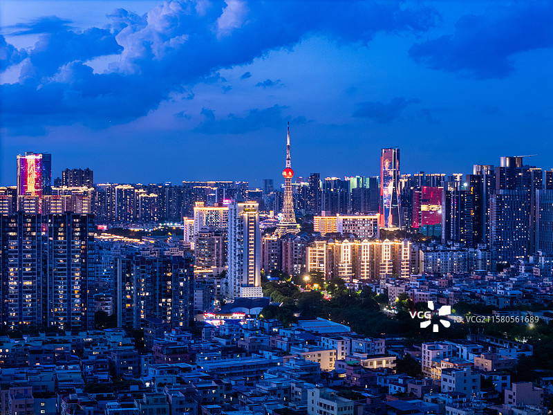 佛山岭南明珠体育馆城发中心夜景航拍图片素材