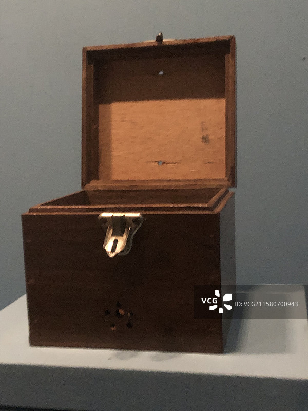 毛泽东用过的烤烟箱-湖南韶山毛泽东纪念馆图片素材