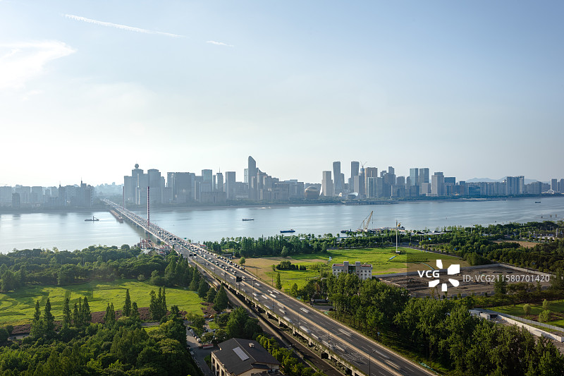 杭州钱塘江与钱江新城天际线图片素材