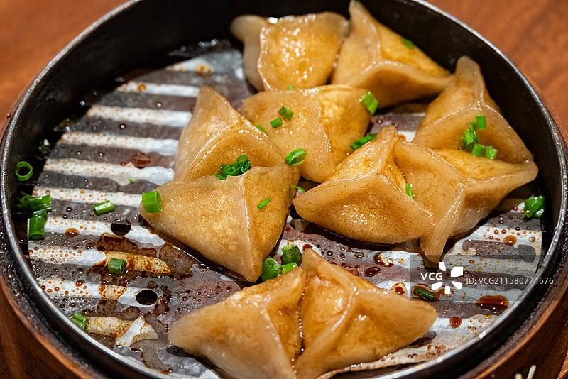 浙江绍兴新昌特色美食蒸芋饺图片素材