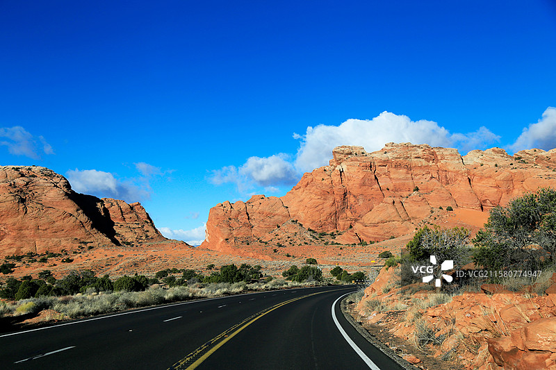 美国犹他州的大峡谷风光，侵蚀地貌与彩色岩层的独特魅力图片素材