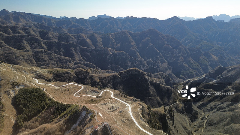 北京房山红井路自然风光 | 群山中的公路风光图片素材