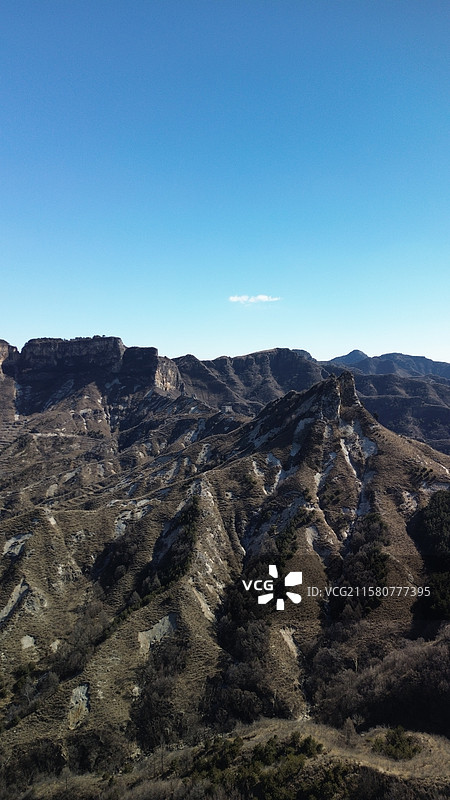 北京房山红井路自然风光 | 群山中的公路风光图片素材