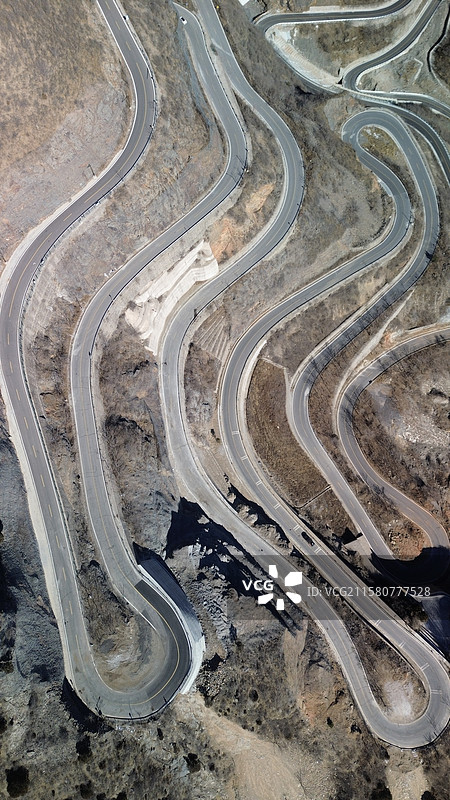 北京房山红井路自然风光 | 群山中的公路风光图片素材