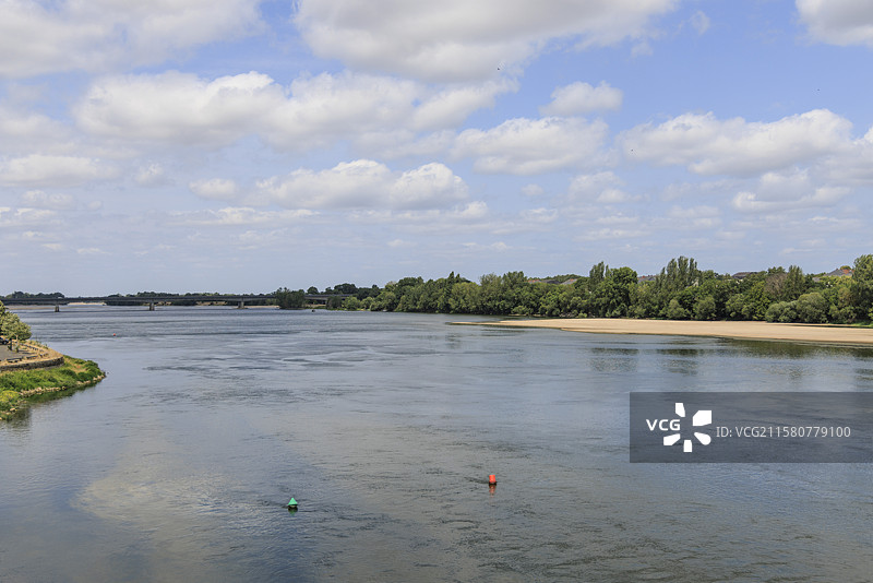 法国卢瓦尔河风景，索米尔图片素材