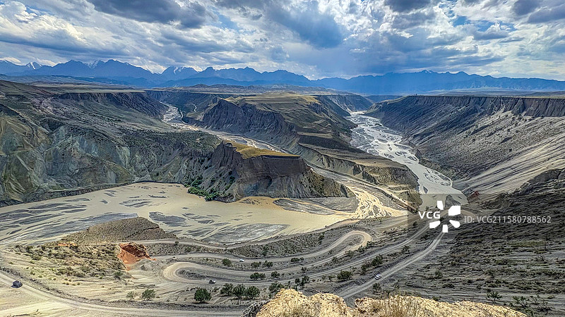 大峡谷地貌，汽车广告背景图图片素材