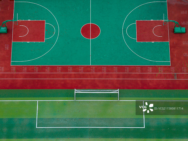 四川省绵阳市户外体育中心，运动场，篮球场，足球场图片素材