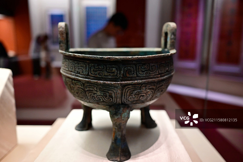 中国国家博物馆 春秋 窃曲纹鼎图片素材