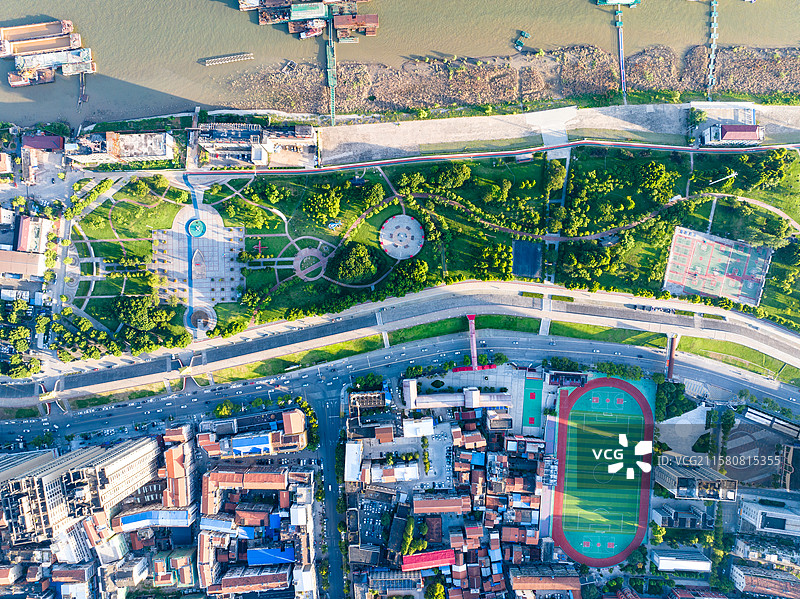 航拍武穴市广济时光景区，武穴滨江公园图片素材