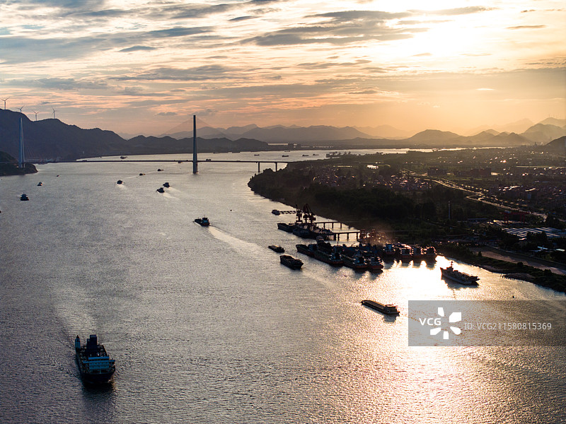 航拍武穴市广济时光景区，武穴滨江公园图片素材