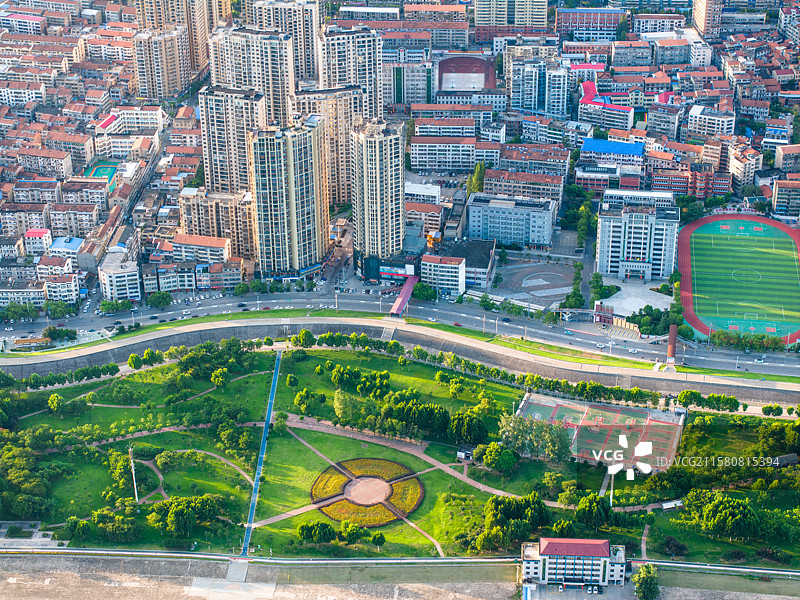 航拍武穴市广济时光景区，武穴滨江公园图片素材