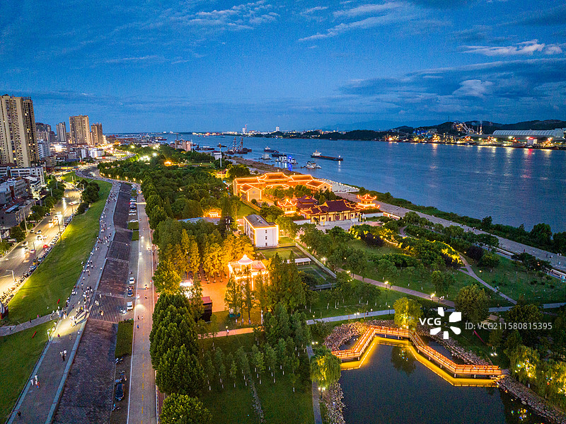 航拍武穴市广济时光景区，武穴滨江公园图片素材