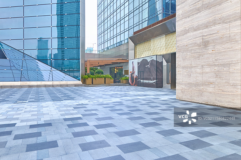 深圳深业上城现代摩天大楼与广场图片素材