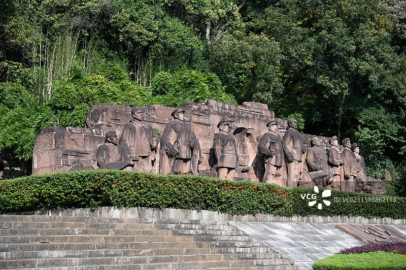 武汉首义公园内关于辛亥革命的雕像图片素材
