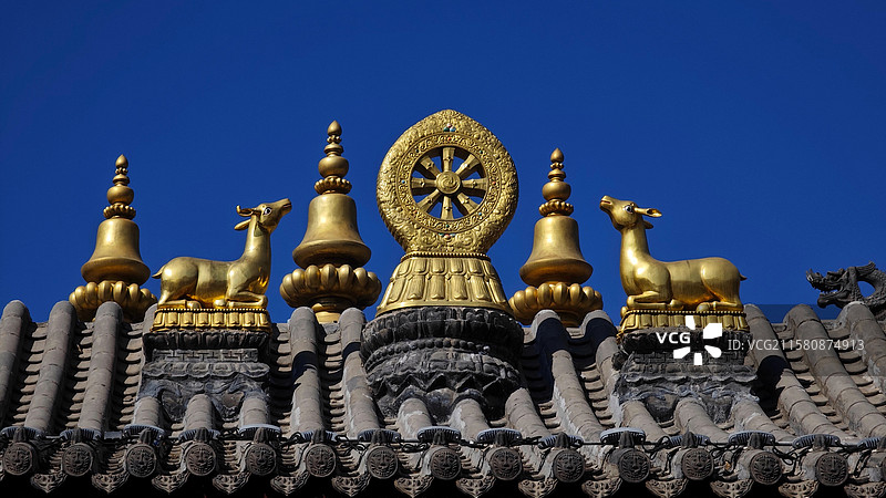 五台山五爷庙，位于台怀镇中心，始建于明代，是座香火极旺的黄庙，殿内供奉广济龙王菩萨，传说有求必应，深图片素材