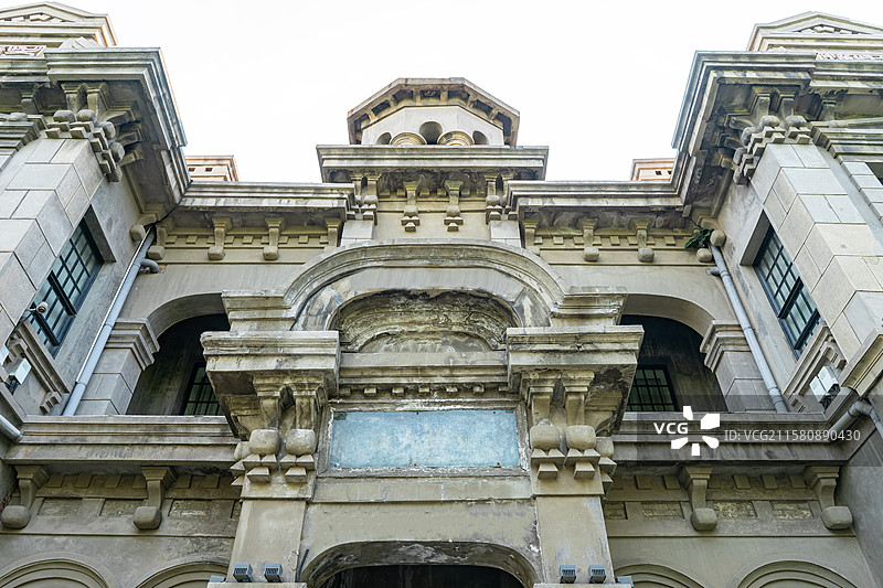 中国山东省济南市1919年建造的老洋行标志性建筑古老的南欧巴洛克风格孤本房屋建筑，户外白昼无人图像摄图片素材