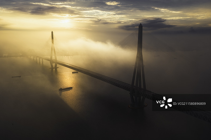 常泰大桥云海图片素材