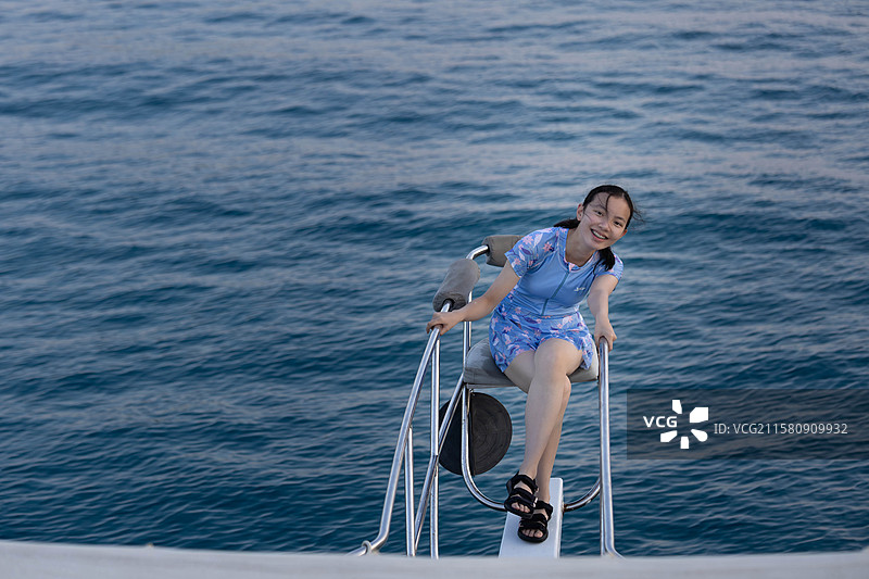 徜徉在地中海图片素材