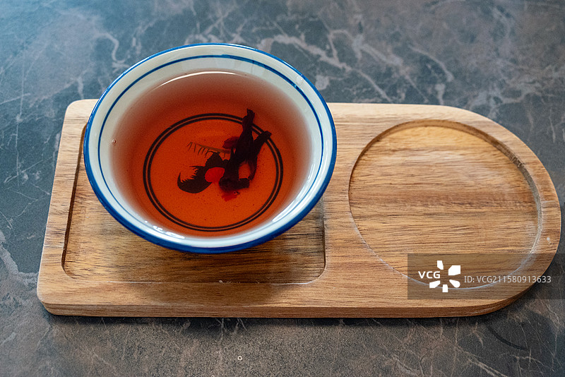 浙江湖州荻港古镇特色酸梅汤图片素材