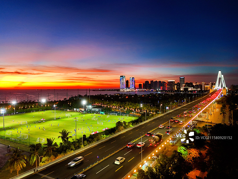无人城市4k分辨率户外都市风景天空日落建筑外部夜晚建筑交通摩天大楼现代城市生活图片素材