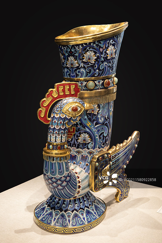 嘉德艺术中心-鸟杯-景泰蓝-当代图片素材