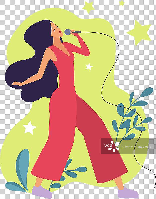 才华横溢的女性角色在麦克风前唱歌图片素材