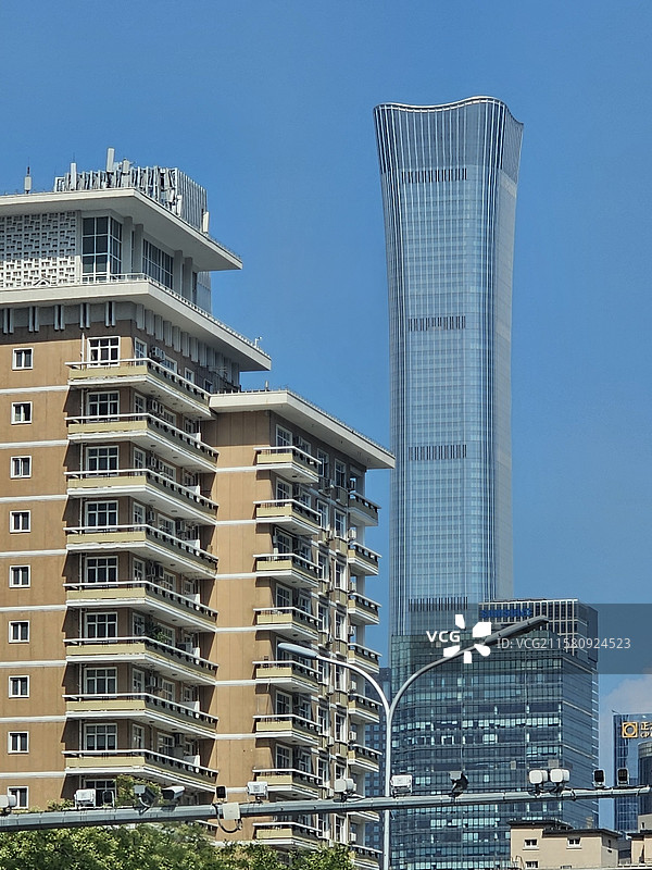远眺北京中国尊摩天大楼图片素材