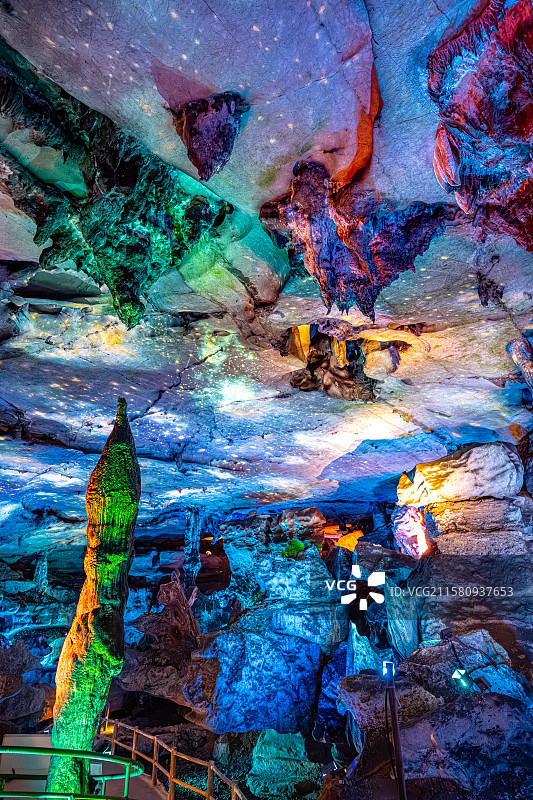 玉华洞 马良神笔 溪源洞大型石笋 喀斯特地貌溶洞 福建三明将乐县玉华古洞风景名胜图片素材