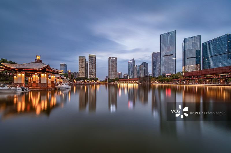 佛山千灯湖CBD中心城区城市风光夜景全景图片素材