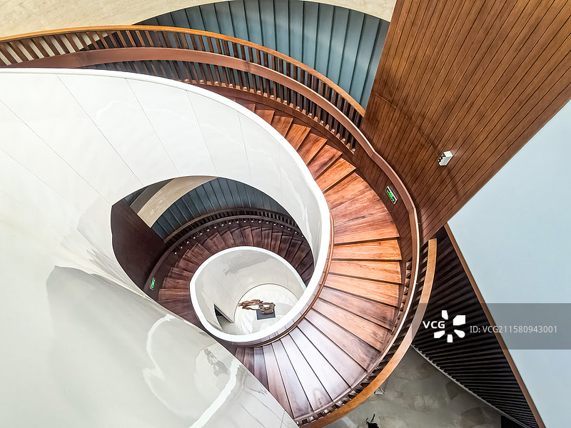 螺旋之阶：建筑的立体叙事图片素材