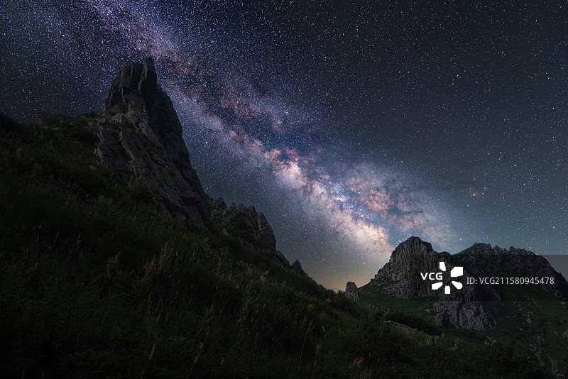 高山银河星空图片素材