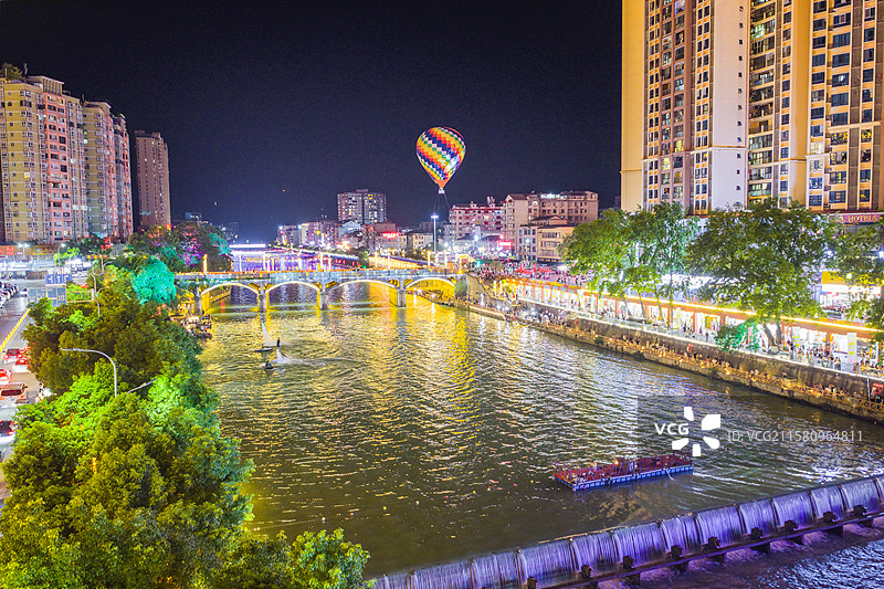 湖北省宣恩县贡水河畔灯火通明城市文旅经济热图片素材