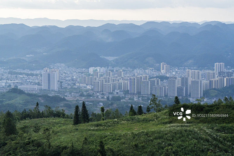 傍晚时分的利川城市风光图片素材