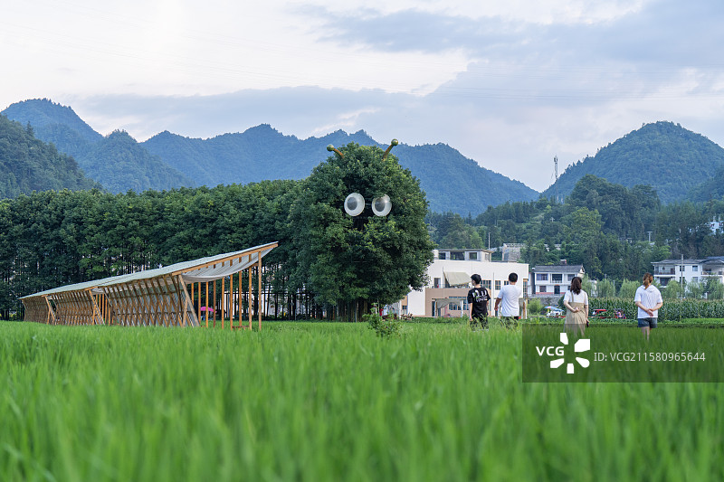 湖北恩施白果乡塘里堂外稻田文旅经济式样图图片素材