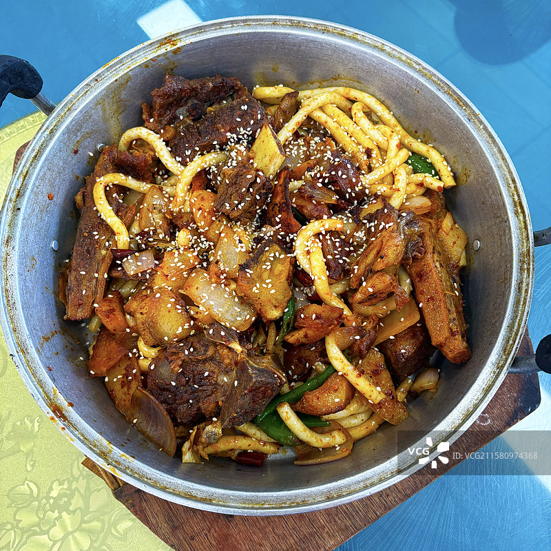 新疆大盘鸡图片素材