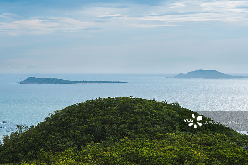 夏季三亚海岛和蓝海鸟瞰图图片素材