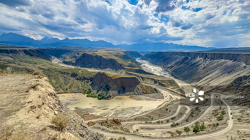大峡谷，汽车广告背景图，峡谷图片素材