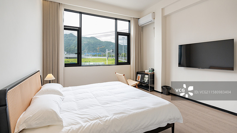 民宿酒店内部的床图片素材