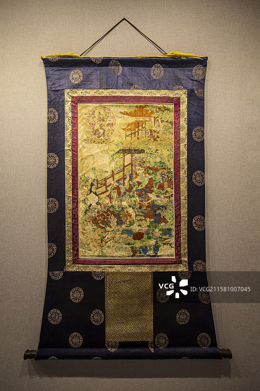 内蒙古包头市博物馆“唐卡艺术陈列”展：香巴拉国王贤月王（清，布；主尊为香巴拉国王贤月王）图片素材