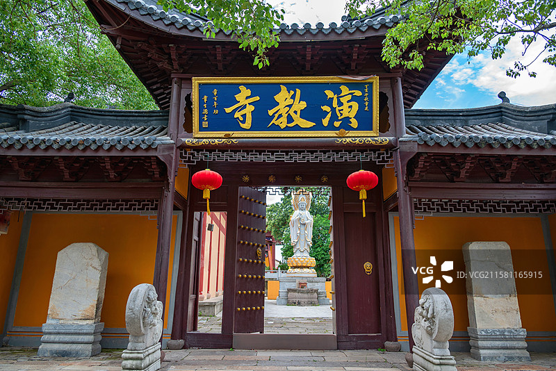 浙江湖州荻港古镇演教寺图片素材