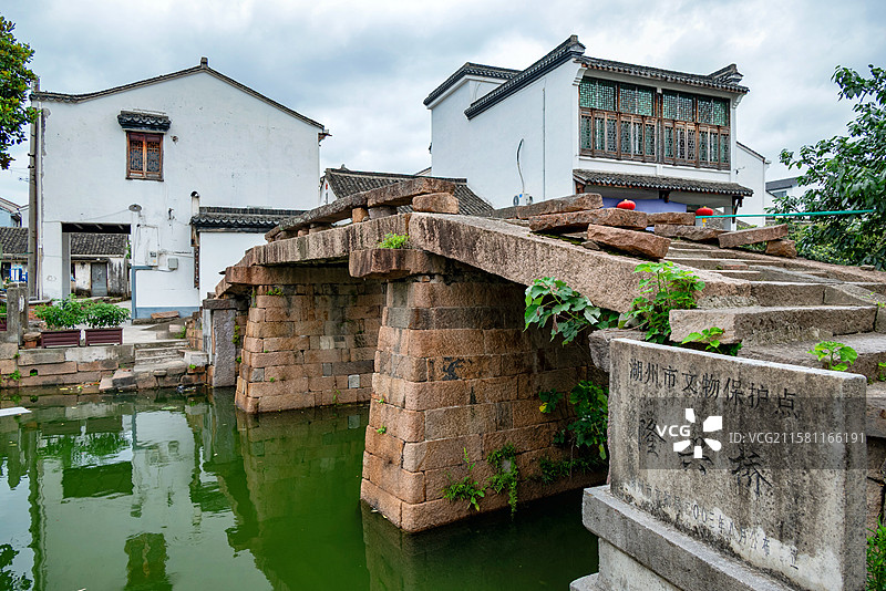 浙江湖州荻港古镇传统江南水乡民居建筑图片素材