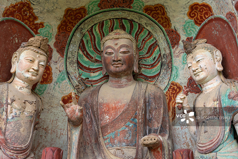 甘肃麦积山石窟，世界文化遗产，中国四大石窟之一图片素材